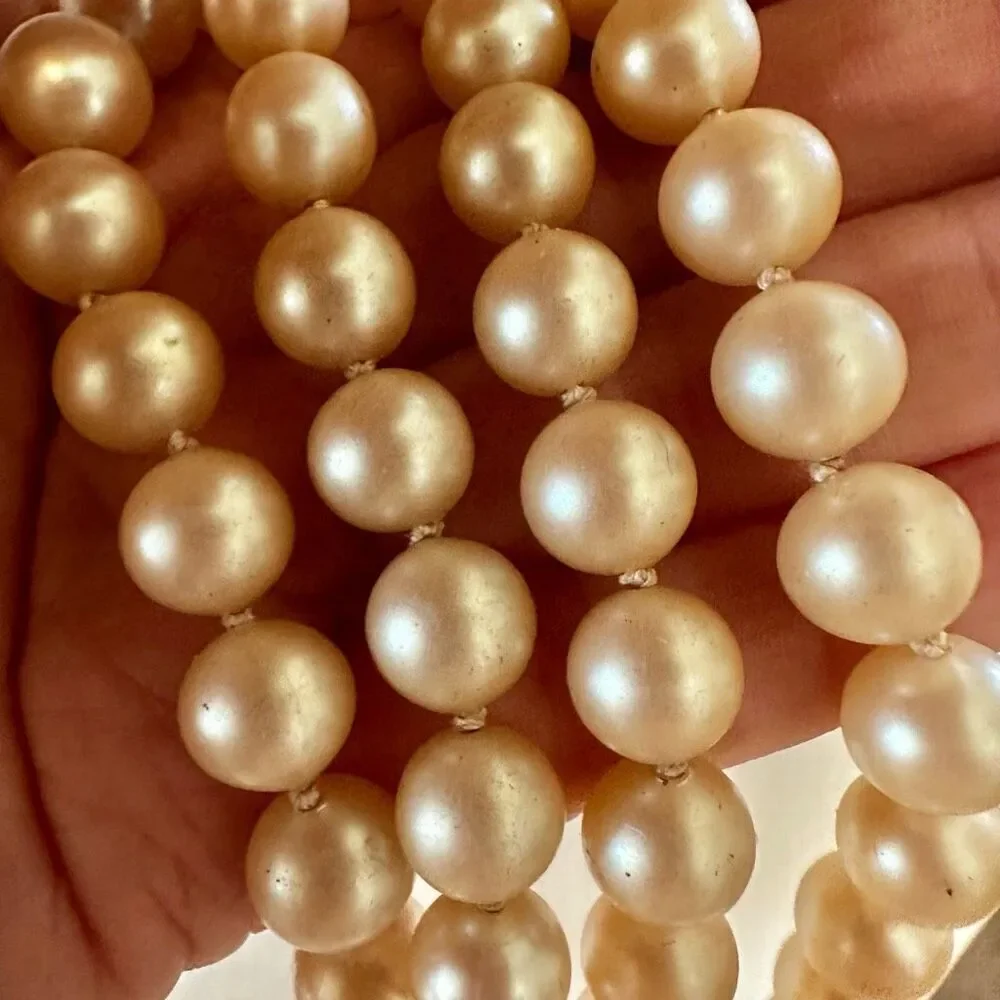 Vintage double strand faux pearl necklace